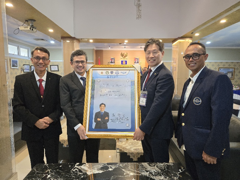Iko Johansyah Ketua CAAIP Dorong Sinergi Alumni STIP di Forum Maritim Asia